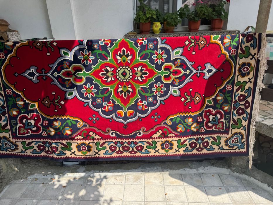 Чипровски килим Корона оргинален