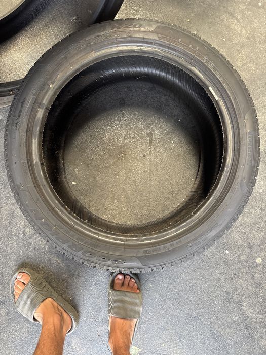 275/40/20 Pirelli M+S