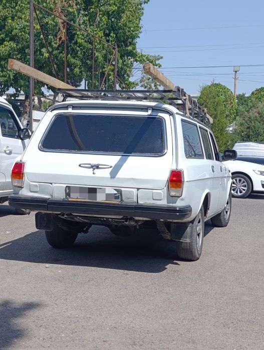 Gaz 311004 Volga