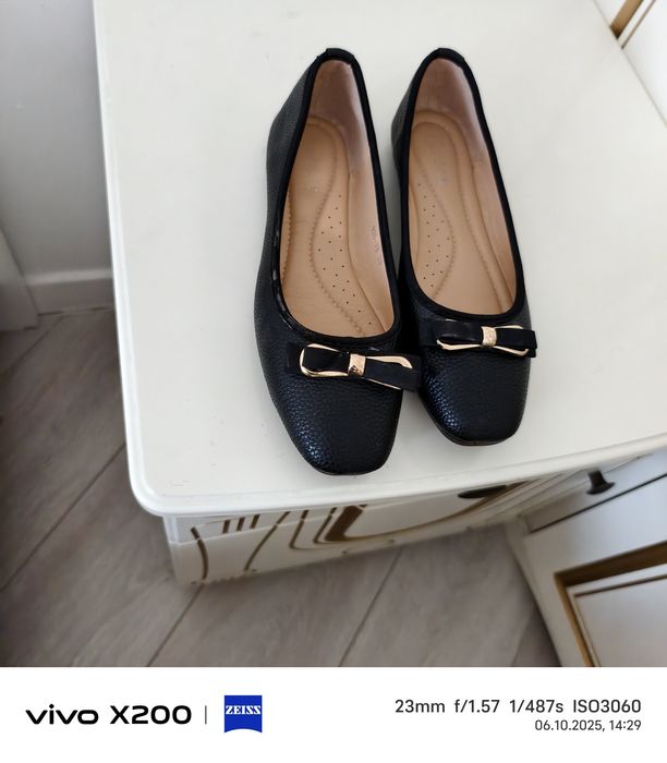 Женская обувь  срочна продается