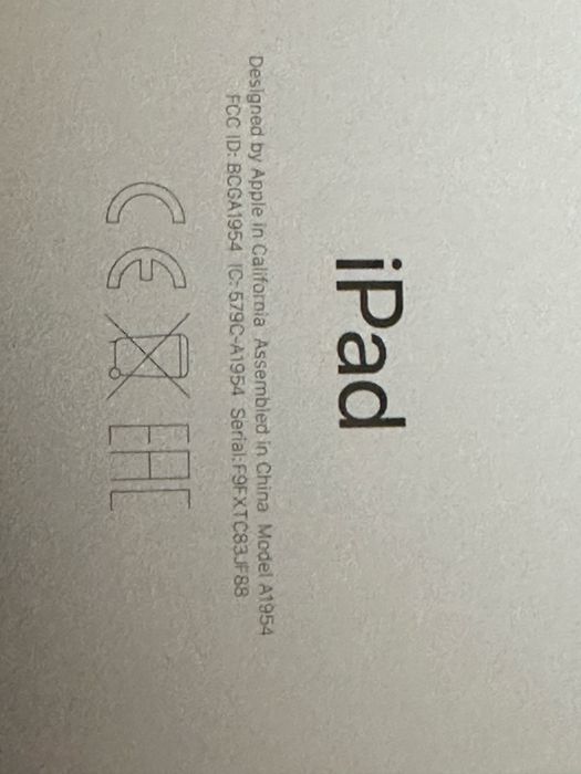 Apple Ipad ( 6 поколение) 32 ГБ + карта