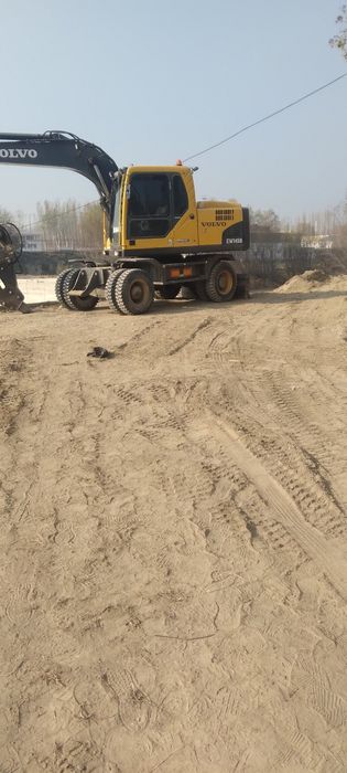 Volvo 145. Yili 2010 xolati ideal. Matachas 27 000 halol