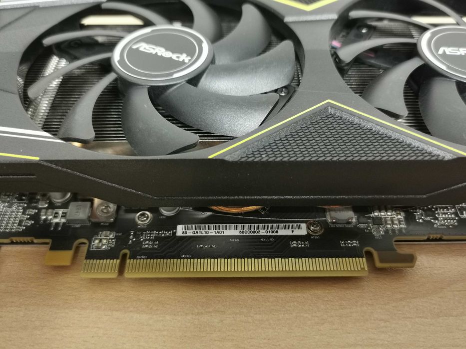 Видео карта Asrock RX 5500 XT Challenger D 8GB OC Edition с гаранция