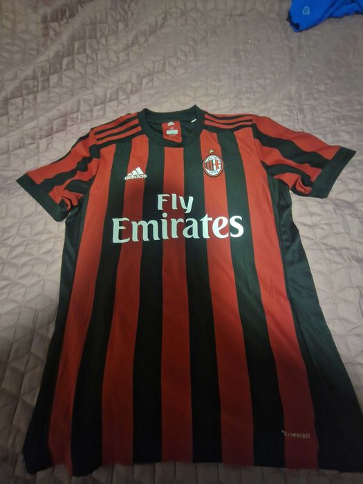 Футболни Фланелки на Милан