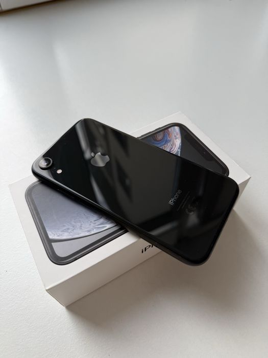 Продам Iphone XR 64 GB