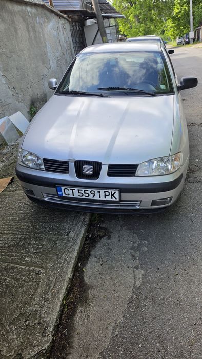 Продавам Сеат ибиза 1.4