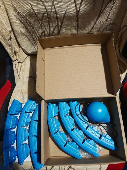 Продавам фитнес обръч с тежест