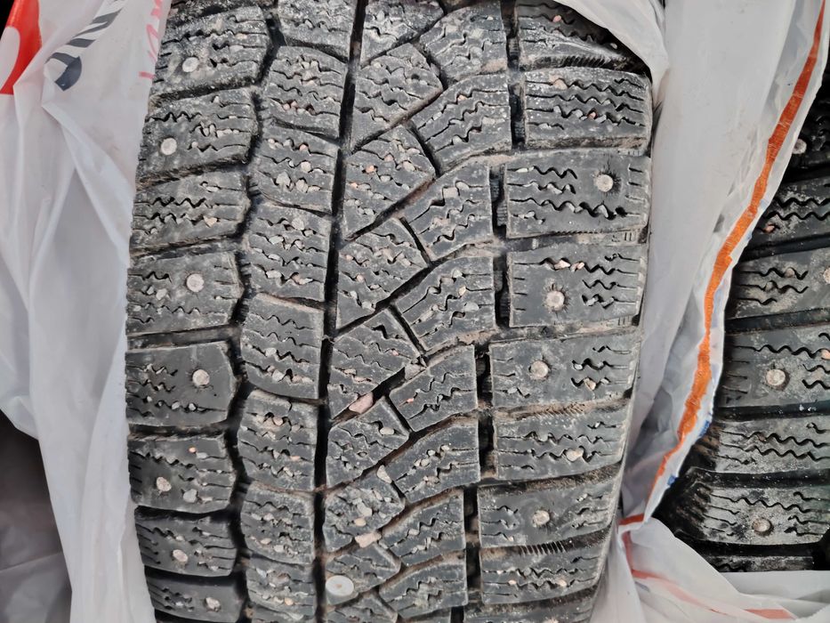 Автошины зимние шиповоные