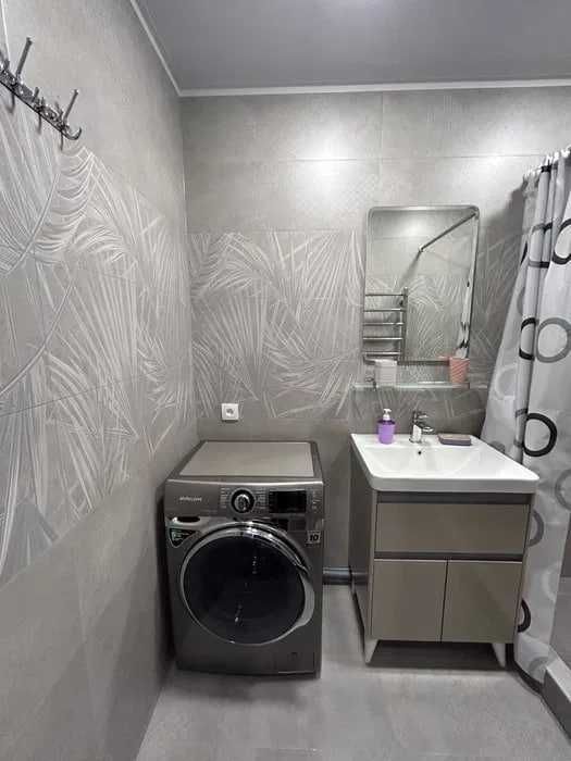 Срочно сдается 2х-ком на Юнусабад-8  2/3/9 989*