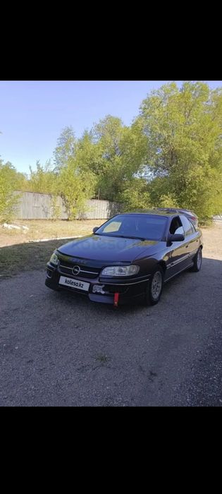 Opel Omega b. Объем 2 литра.