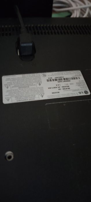 Продам телевизор LG 81 диагональ