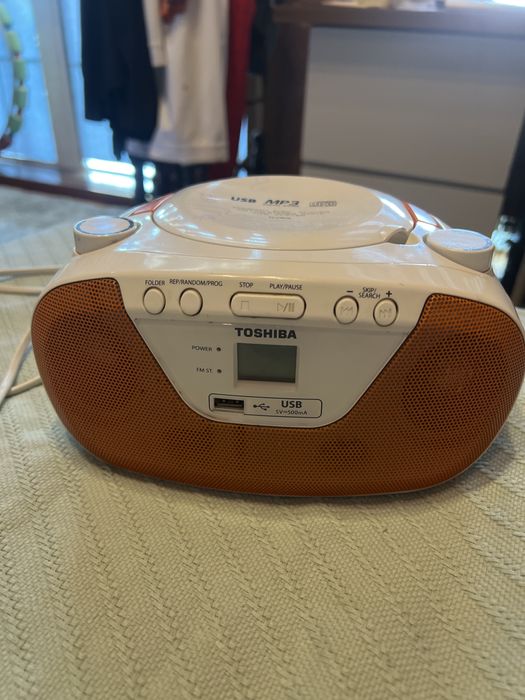 Магнитафон +радио