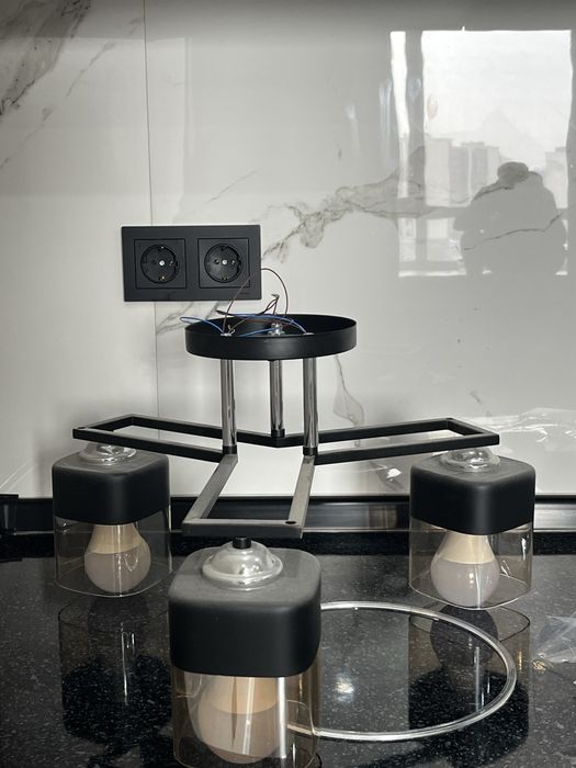 Люстра хороший состаяние