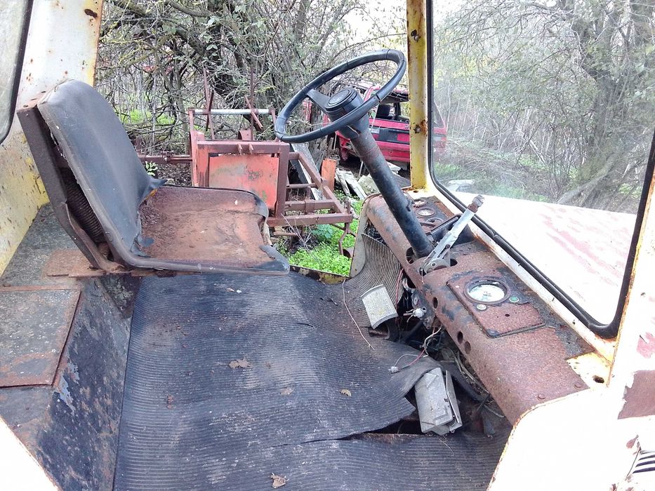 Мотокар- влекач с вагон, двигател перкинс за части или реставрация