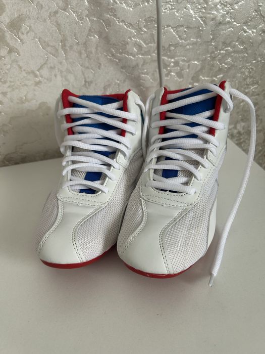 Продам новые борцовки