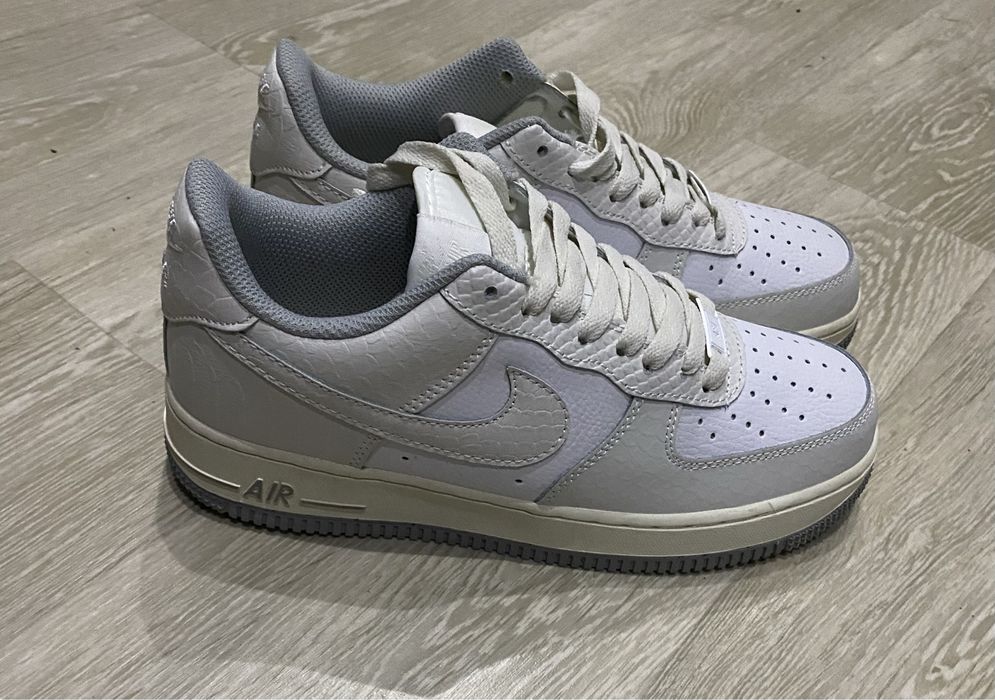 Кроссовки Nike Новые