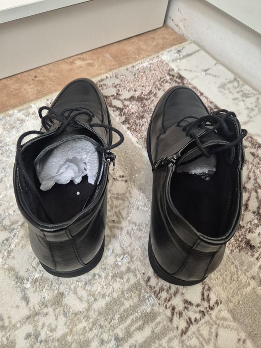 Продам весенний классический обувь