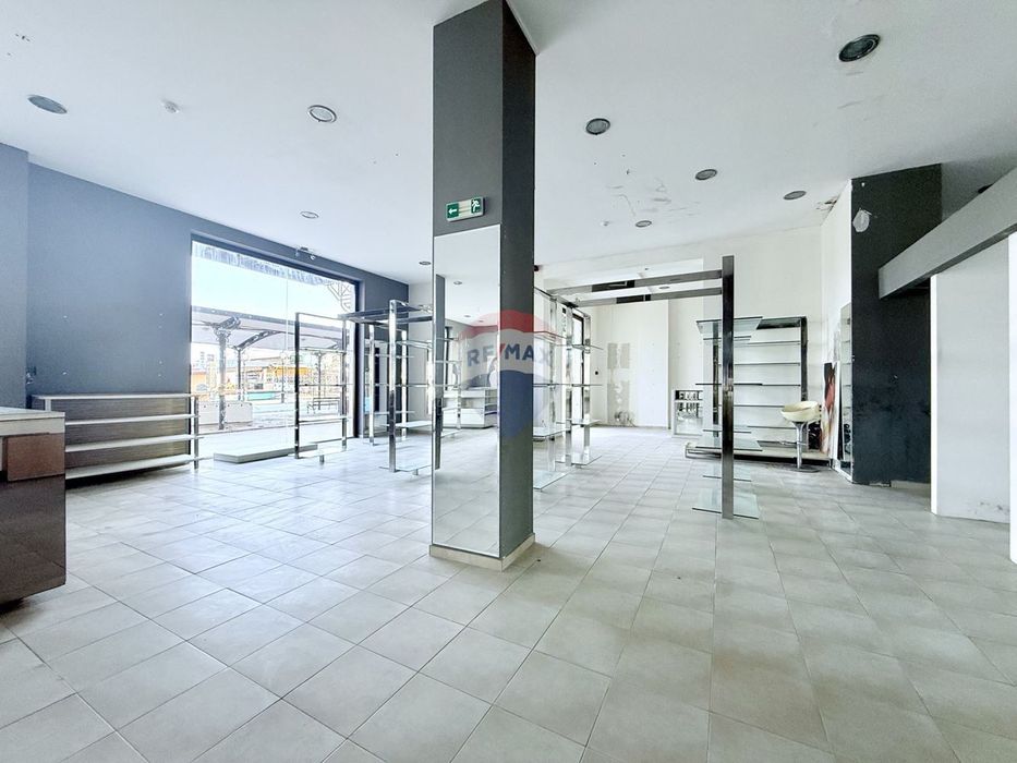 Продава се Магазин в к.к. Златни пясъци - 423 кв.м за 18 €/кв.м - Снимка #3