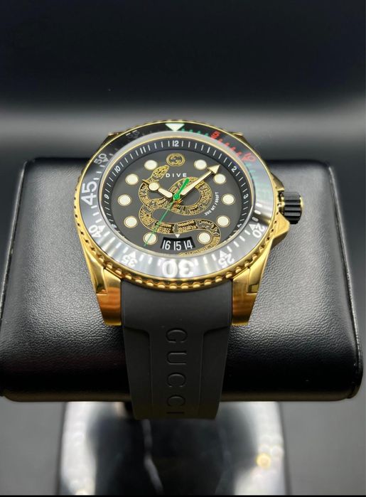 Ceas Gucci Dive Gold