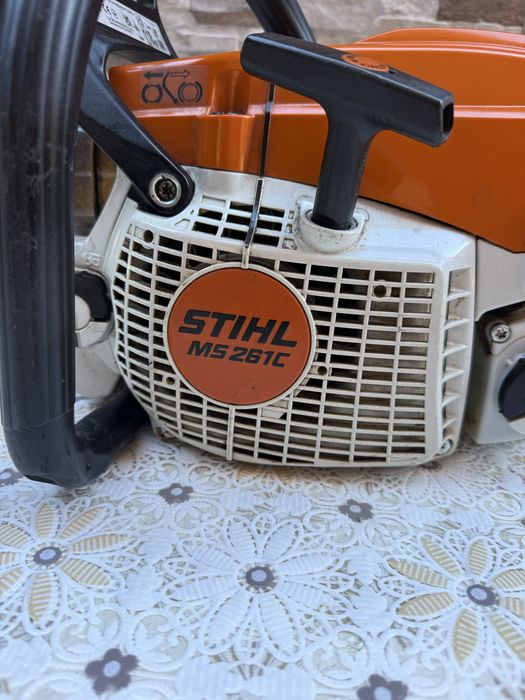 Продавам бензинов моторен трион STIHL MS 261 C
