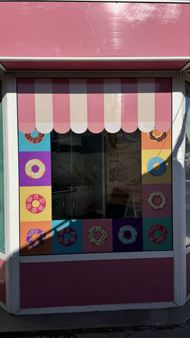 Преодстъпва се работещ ,оборудван павилион за бързо хранене