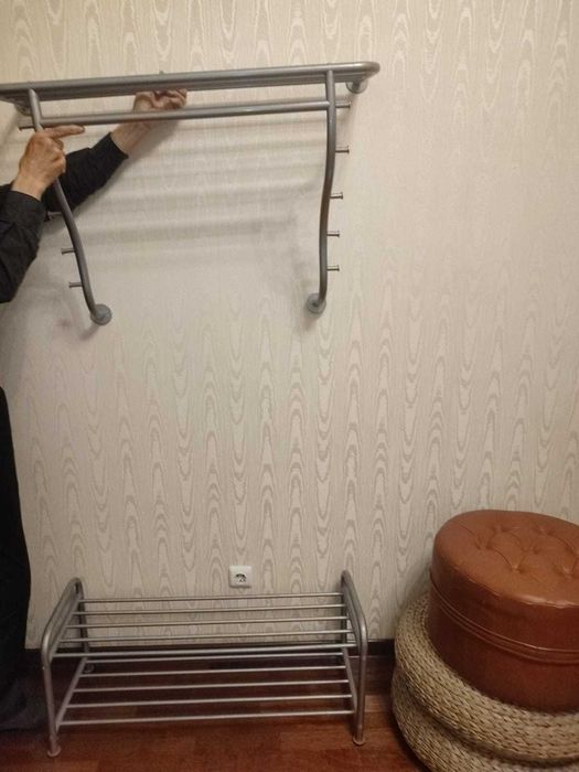 Вешалка в прихожую