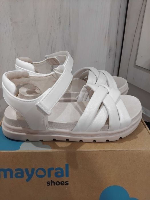 Нови сандали Mayoral