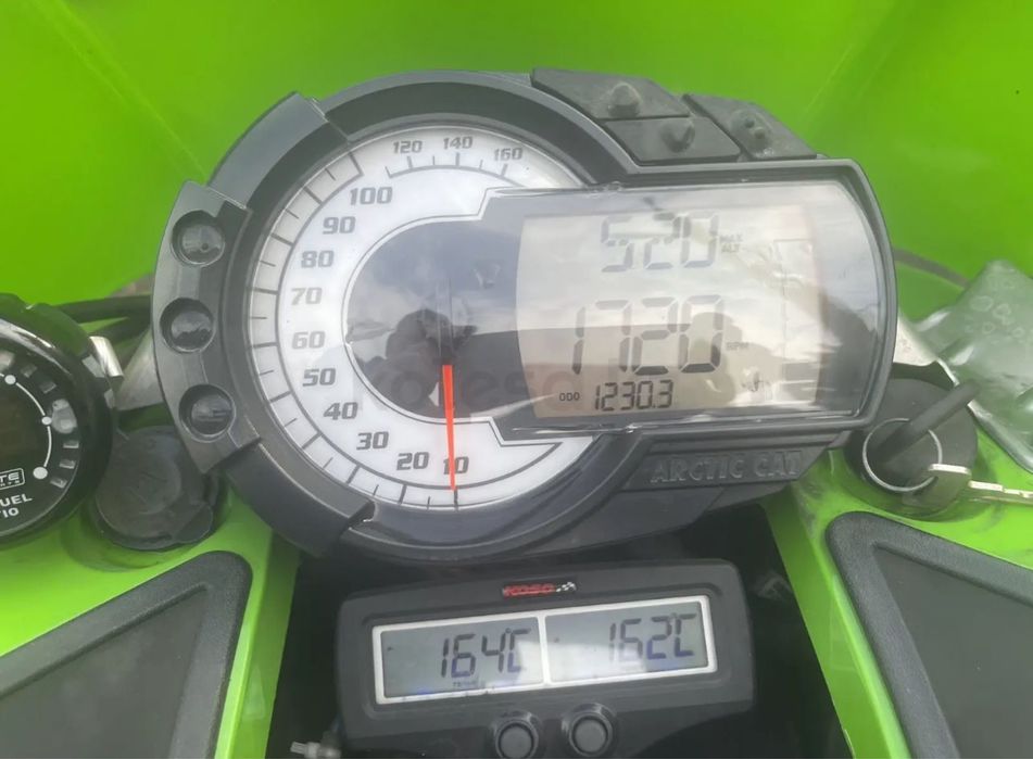 Продам снегоход Arctic Cat Sno Pro 800