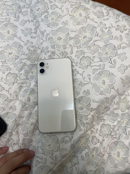 IPhone 11 хорошем состоянии