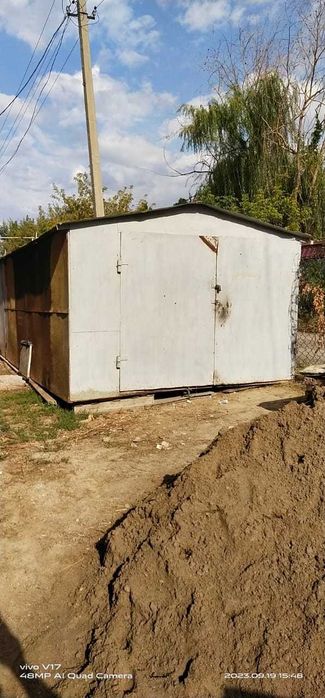 Продам железный  гараж