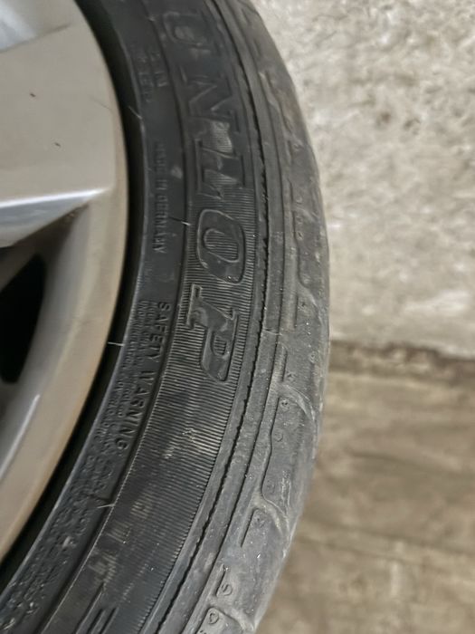 Vând jante cu anvelope Dunlop vară merg pe skoda , vw ,