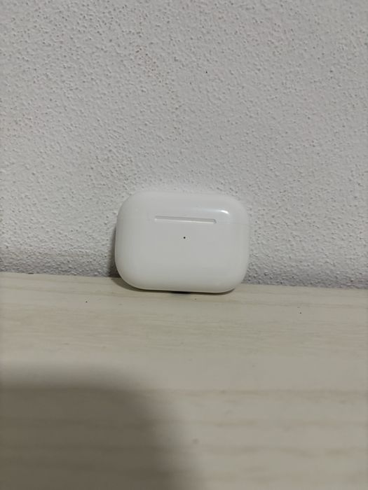 AirPods Pro ca noi