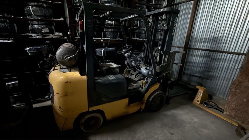 Вилочный погрузчик