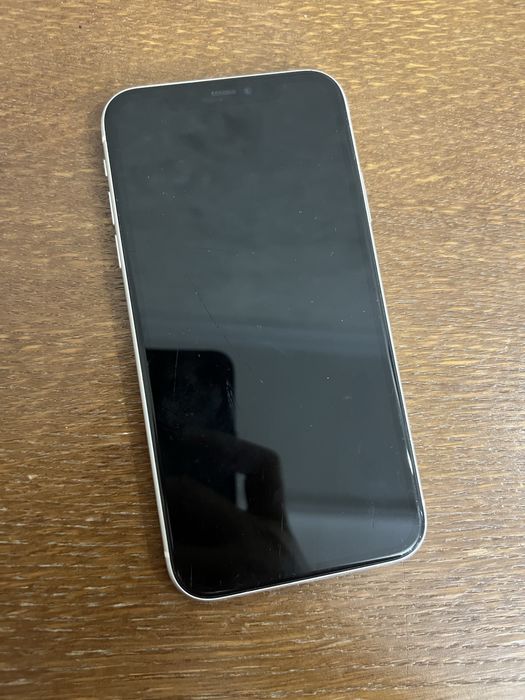 Продается iphone 11 128ГБ