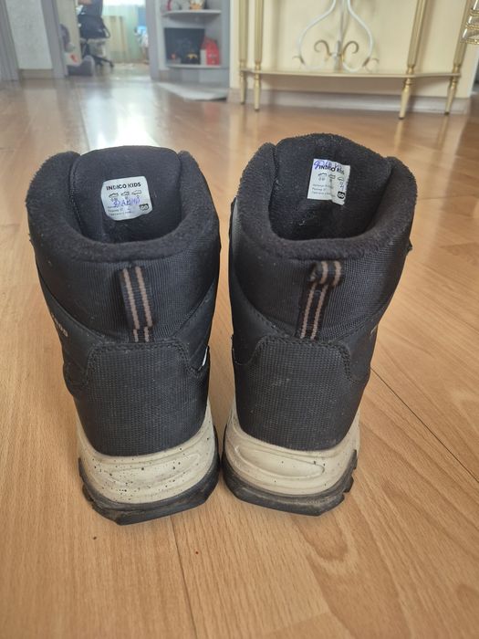 Зимние теплые ботинки 37 размера