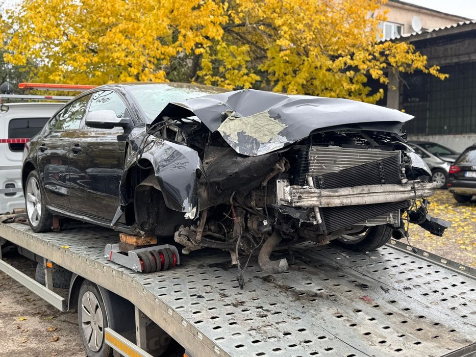 Audi A5 2013 2.0 D QUATTRO avariat