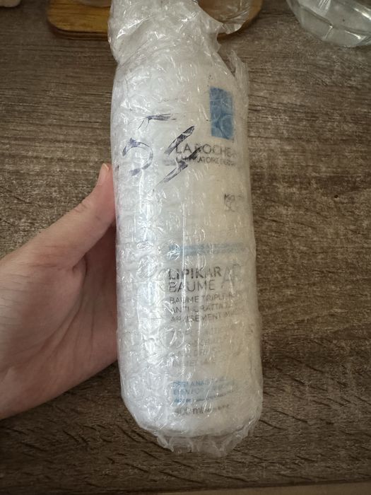 Продам бальзам la roch posay lipikar