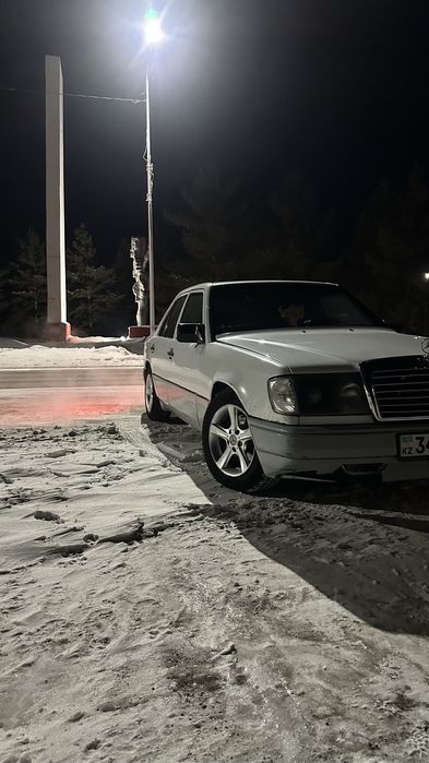 Мерседес 124 2.3