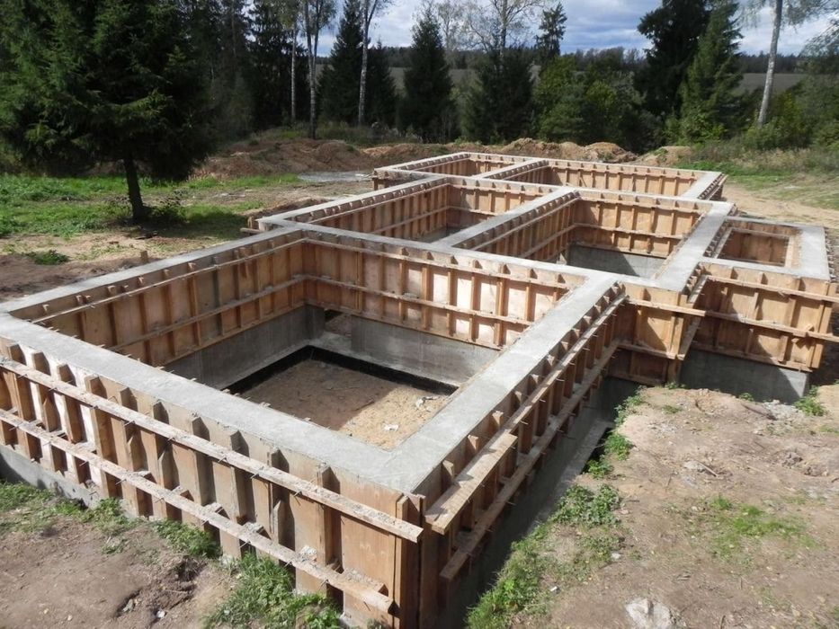 Фундамент,бетон,арматура,опалубка,опалубщики