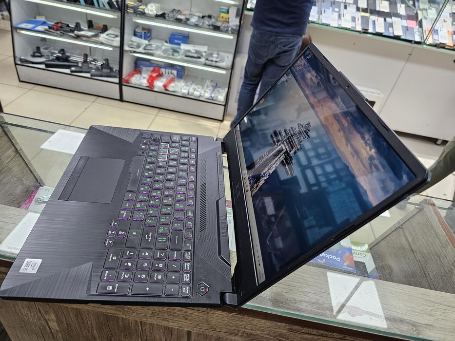 Asus TUF FX506L Core i5 + GTX1650
