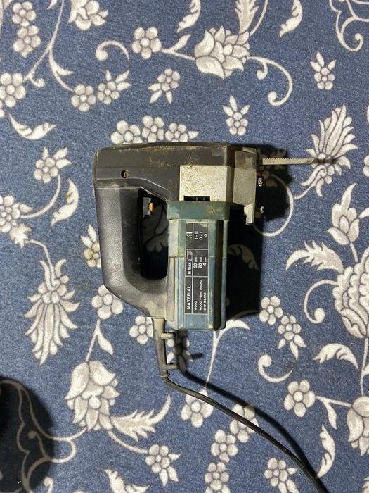 Продаётся страительные инструменты.