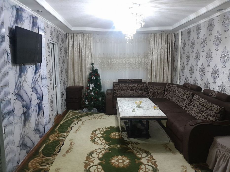 3 хонали Уй, 2 этаж сотилади.