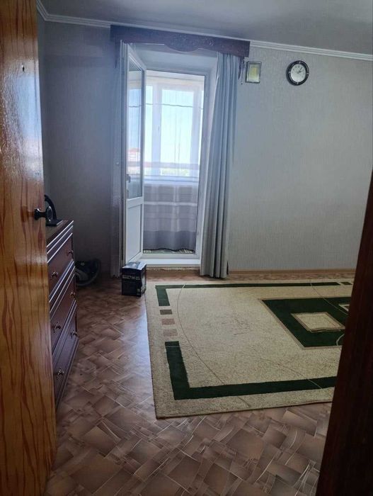 продам 1 ком. квартиру в 8 микрорайоне