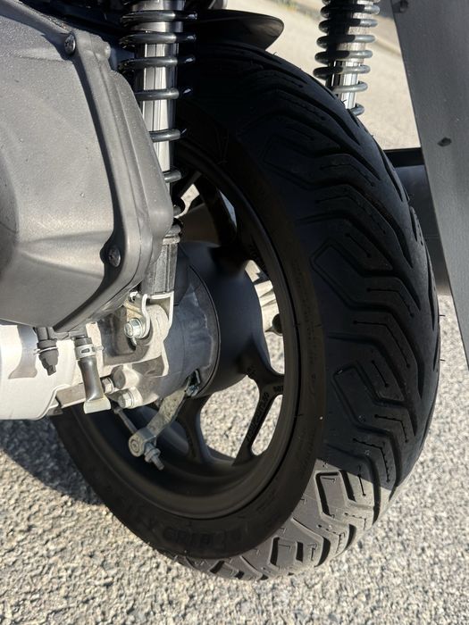 Scuter Honda PCX 125 ABS LED