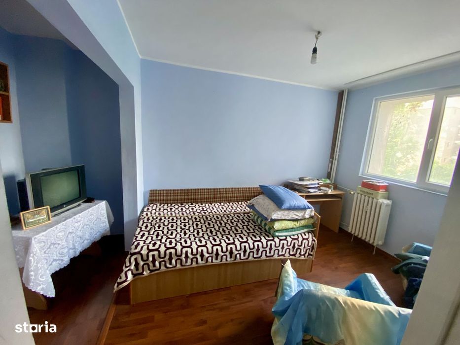 Apartament decomandat 4 camere Mic 20