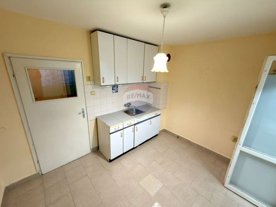 Гарсониера за продажба в жк.Владислав Варненчик, гр. Варна ДК - № 4489