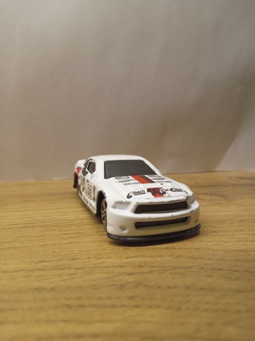 Продам машинки железные