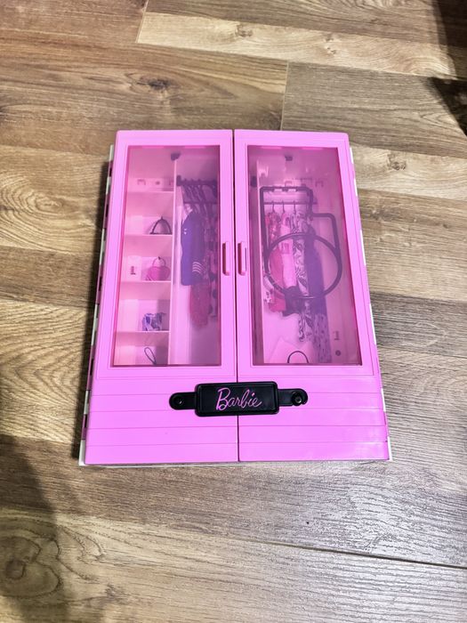 Кукла Barbie + аксесоари баня, спорт и пътуване