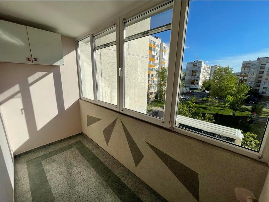 Дава се под наем Тристаен апартамент в София, Модерно предградие - 87 кв.м за 475 € - Снимка #12