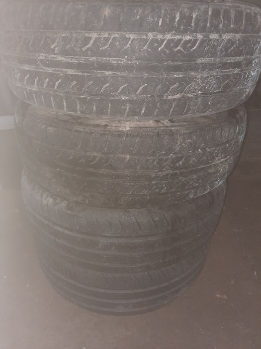 Продам шины 15 в отличном состоянии